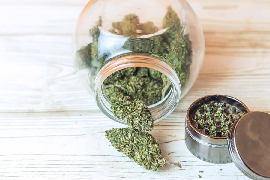 elfbar nachfüll pod läuft aus Cannabinoïdes de synthèse classés stupéfiants : impact majeurs main image 1
